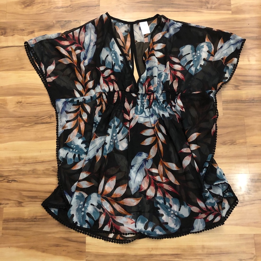 Women’s Black Floral Open Back Swimsuit Coverup